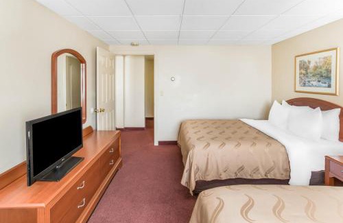 Green Bay Hotel | Quality Inn & Suites Green Bay Downtown