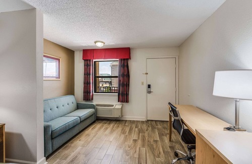 Hot Springs Hotel | Quality Inn & Suites Hot Springs-Lake Hamilton