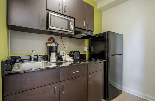Hanover Place Hotel | Quality Inn & Suites Kansas City Downtown