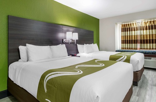 Longview Hotel | Quality Inn & Suites Longview I-20