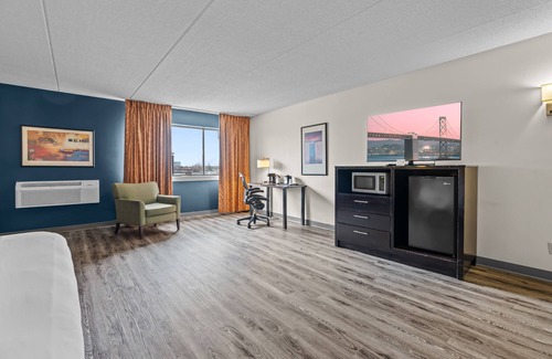 East Bloomington Hotel | Quality Inn & Suites Mall of America - MSP Airport
