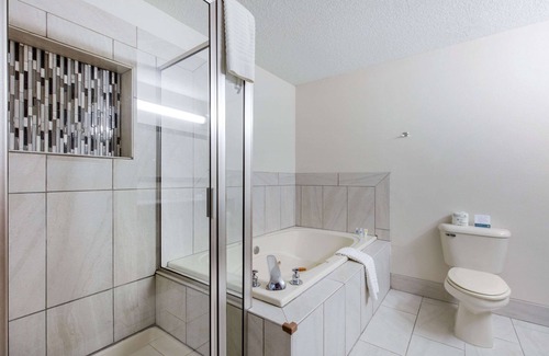 Mountain Home Hotel | Quality Inn & Suites Mountain Home North