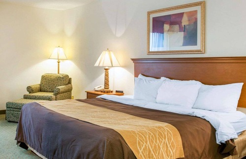 Rushville Hotel | Quality Inn & Suites Near Amish Country