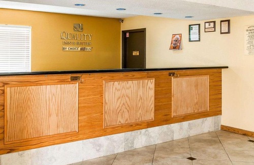 Shelbyville Hotel | Quality Inn & Suites Shelbyville I-74