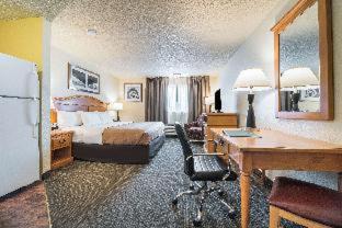 Silverdale Hotel | Quality Inn & Suites Silverdale Bangor-Keyport