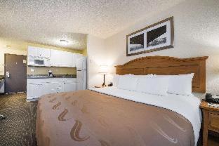Silverdale Hotel | Quality Inn & Suites Silverdale Bangor-Keyport
