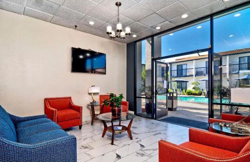 Morgan Hill Hotel | Quality Inn & Suites South San Jose - Morgan Hill