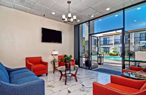 Morgan Hill Hotel | Quality Inn & Suites South San Jose/Morgan Hill