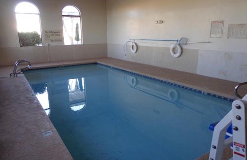 Albuquerque Hotel | Quality Inn & Suites Sunport Airport Albuquerque