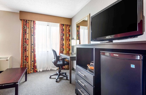 Northeast Mississauga Hotel | Quality Inn & Suites - Toronto West