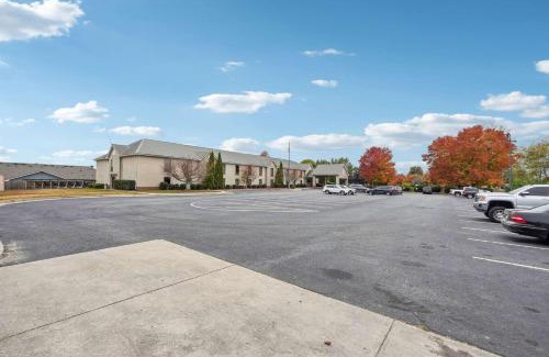 Dawsonville Hotel | Quality Inn & Suites