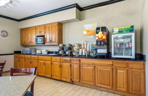 Delaware Hotel | Quality Inn & Suites