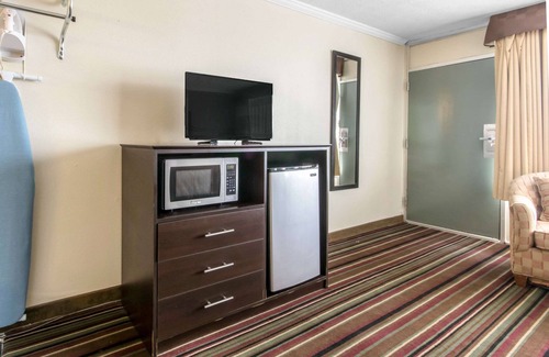 Horse Cave Hotel | Quality Inn & Suites