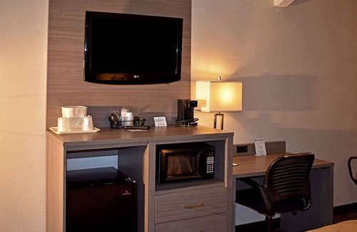 Martinsburg Hotel | Quality Inn & Suites