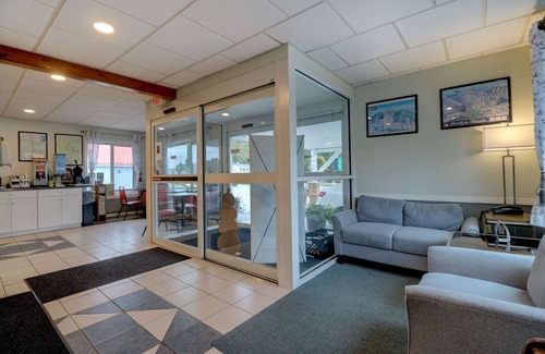 Lincoln Hotel | Quality Inn & Suites