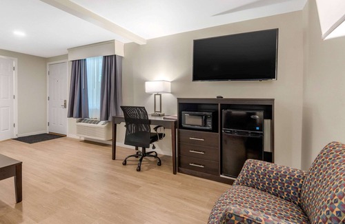 Lincoln Hotel | Quality Inn & Suites
