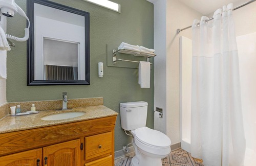 Orangeburg Hotel | Quality Inn & Suites