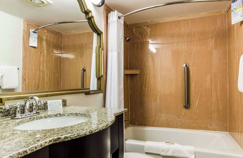 Winfield Hotel | Quality Inn & Suites