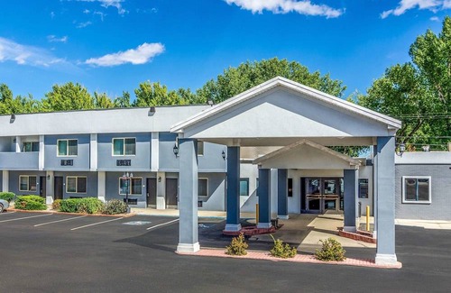 Buffalo Hotel | Quality Inn