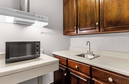 Cornelia Hotel | Quality Inn