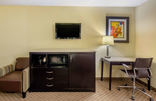 Covington Hotel | Quality Inn