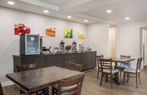 Gastonia Hotel | Quality Inn