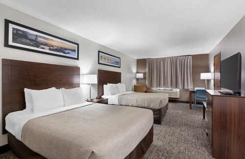 Grand Forks Hotel | Quality Inn