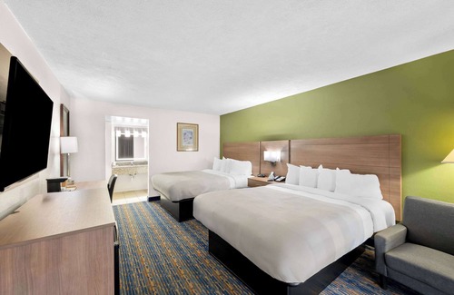 Luray Hotel | Quality Inn