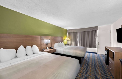 Luray Hotel | Quality Inn