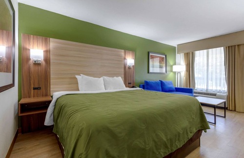 Walterboro Hotel | Quality Inn