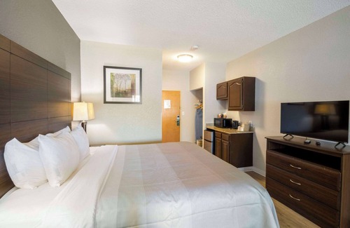 Hickory Hotel | Quality Suites Hickory South