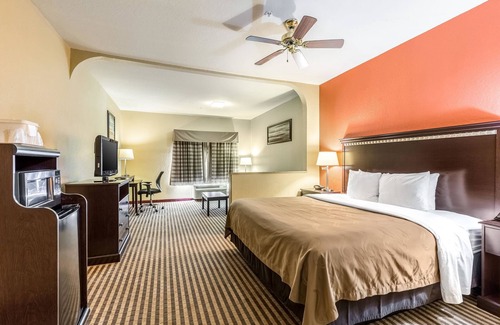 FM 1960 Hotel | Quality Suites Houston North - Spring