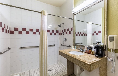FM 1960 Hotel | Quality Suites Houston North - Spring