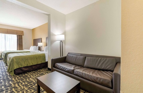 La Grange Hotel | Quality Suites La Grange