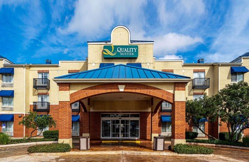 North San Antonio - SAT Hotel | Quality Suites San Antonio Northeast