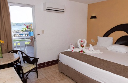 Ixtapa Resort | Qualton Club Ixtapa - All Inclusive