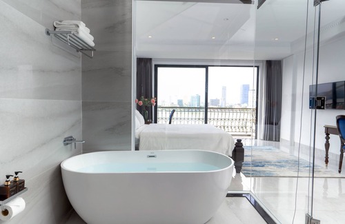 Son Tra Hotel | Quang Minh Riverside Hotel Danang