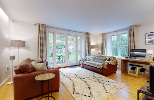 Bladon Apartment | Quarry Cottage I Three bedroom holiday cottage in Bladon