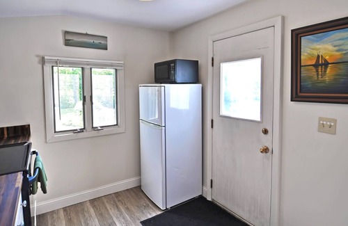 Gloucester House | Quarryman’s Cottage: 1bd, 1 bth PRIVATE QUARRY: DOG friendly