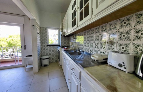 Cavacos Apartment | Quarteira Central 2 by Homing