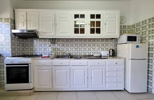 Cavacos Apartment | Quarteira Central 2 by Homing