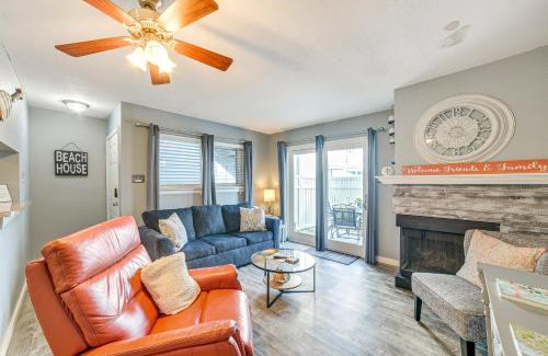 Galveston Apartment | quarter Mi to Seawall Relaxing Galveston Condo!