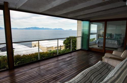 Simon's Town Apartment | Quarterdeck Holiday Apartment