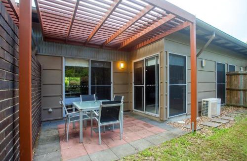 Urangan Villa | Quarterdecks Retreat