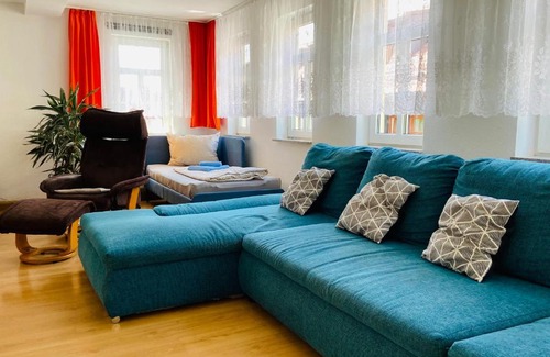 Suhl Apartment | Quartier48 - 2 Stadtapartments oder das ganze Haus bis 9 Personen