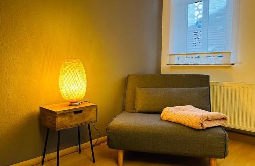 Suhl Apartment | Quartier48 - 2 Stadtapartments oder das ganze Haus bis 9 Personen