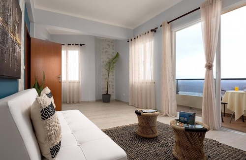 Porto Moniz Apartment | Quarto Completamente Remodelado e com Vista mar