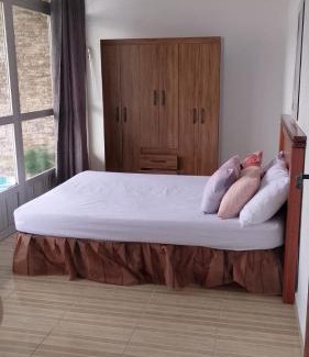 Portao House | Quarto Duplo BWC compartilhado