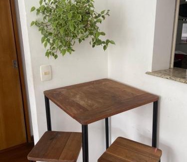 Gavea Apartment | Quarto e sala na Gávea