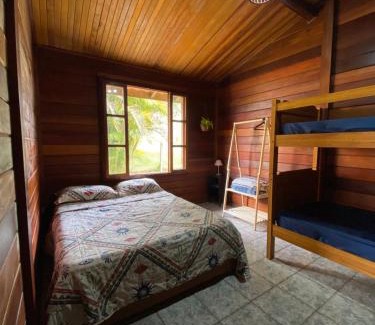 Sao Roque House | QUARTO Outono em Casa de Madeira no Alto da Serra - PetFriendly